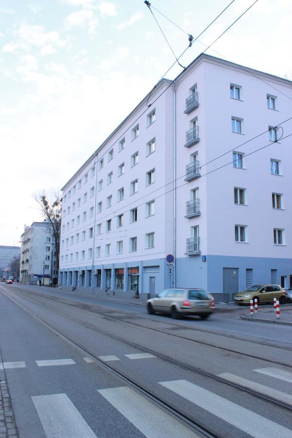 Wstapartments Mlynarska 13 Warsaw Exterior photo