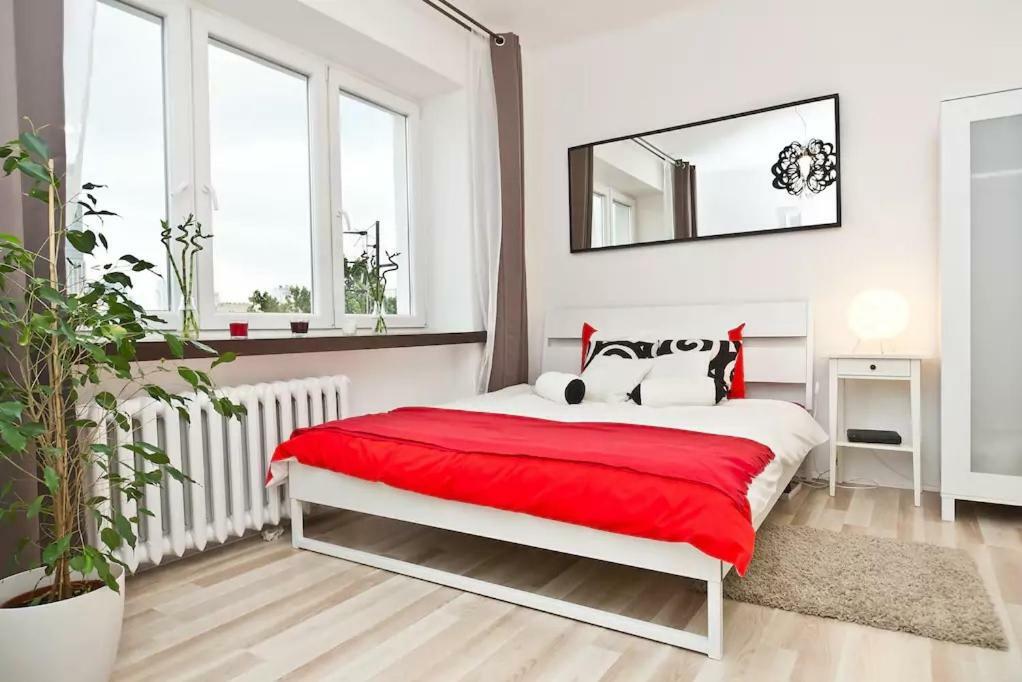Wstapartments Mlynarska 13 Warsaw Exterior photo